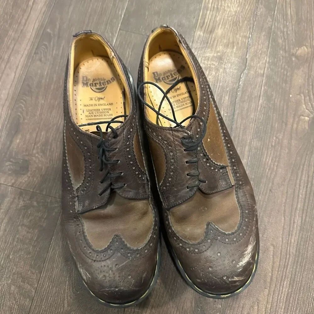 Dr Martens vintage peanut England lug sole 11/45 brogue shoes